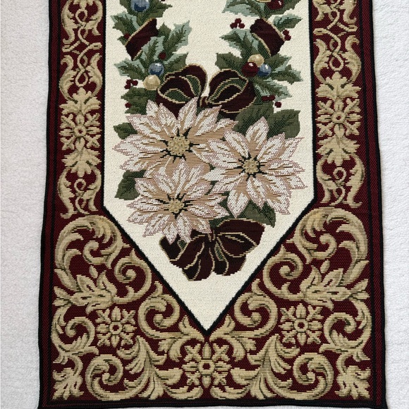 Table Runner - Picture 3 of 5